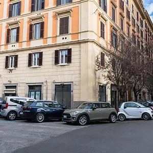 Gasthuis Casa Linnea, Rome